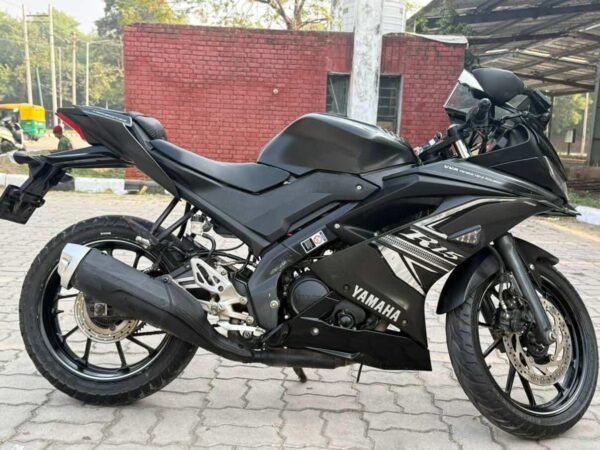 Yamaha R15 2020