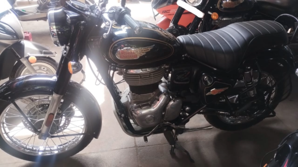 Royal Enfield Bullet 2024