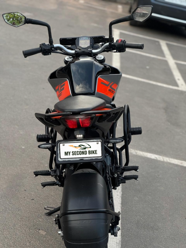 KTM duke200 2023