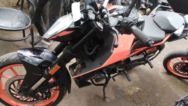 KTM duke200 2022