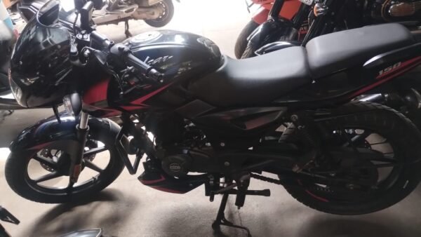 Bajaj Pulsar 2022