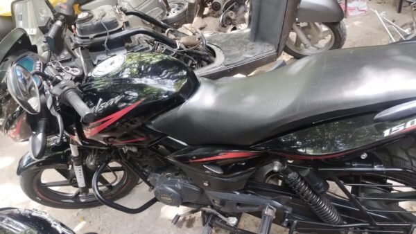 Bajaj Pulsar 2018