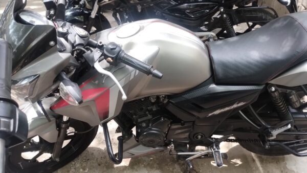 TVS Apache 2018