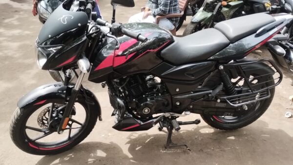 Bajaj Pulsar 2023