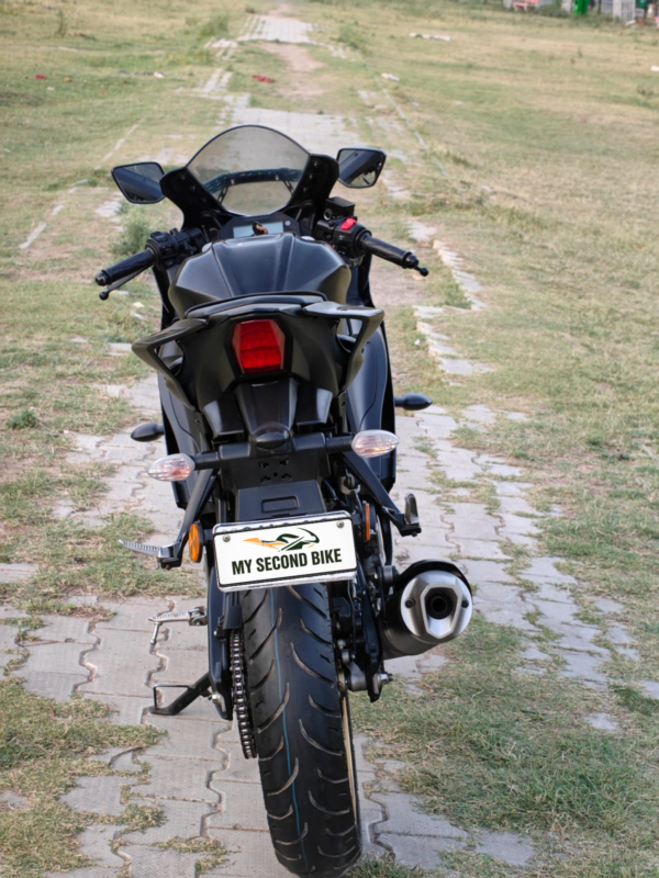 Yamaha R15 V4 2023