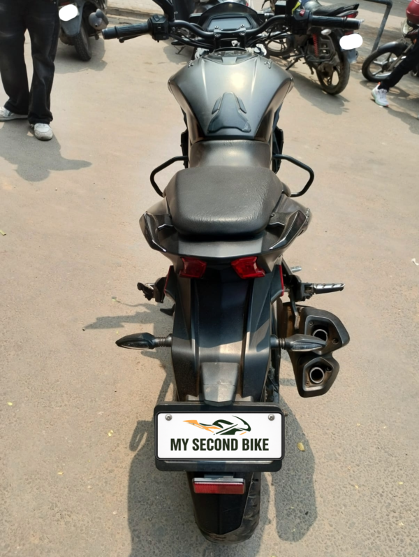 Bajaj Dominor 400 2019