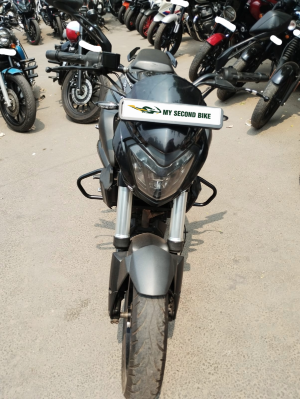 Bajaj Dominor 400 2019
