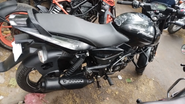 Bajaj Pulsar 2025