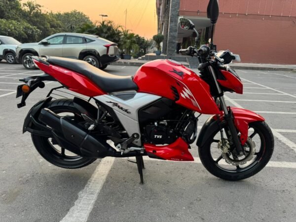 TVS Apache 2024