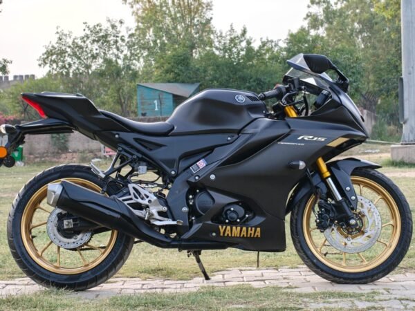 Yamaha R15 V4 2023