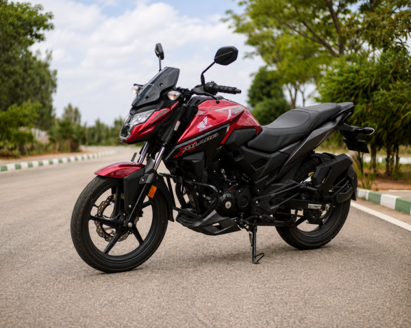 Honda X Blade 2018