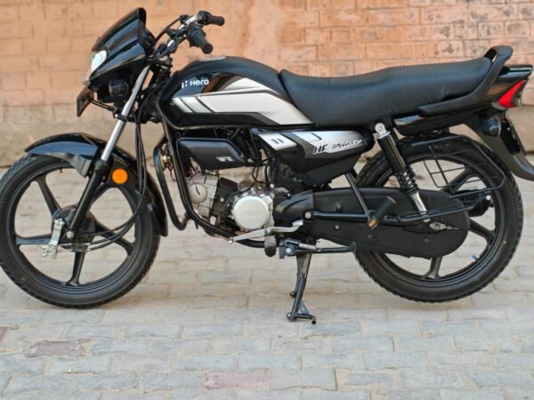 Hero HF Deluxe 2023