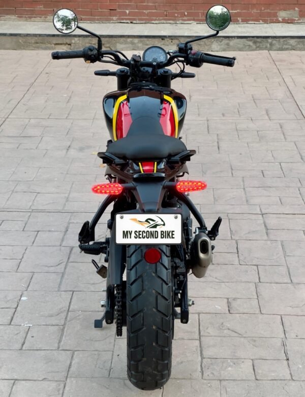 Royal Enfield Guerrilla 450 2024