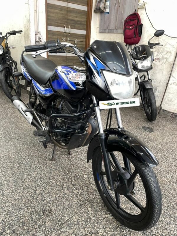 Bajaj CT 2020