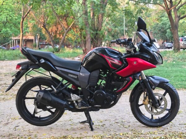 Yamaha Fazer V1 2014