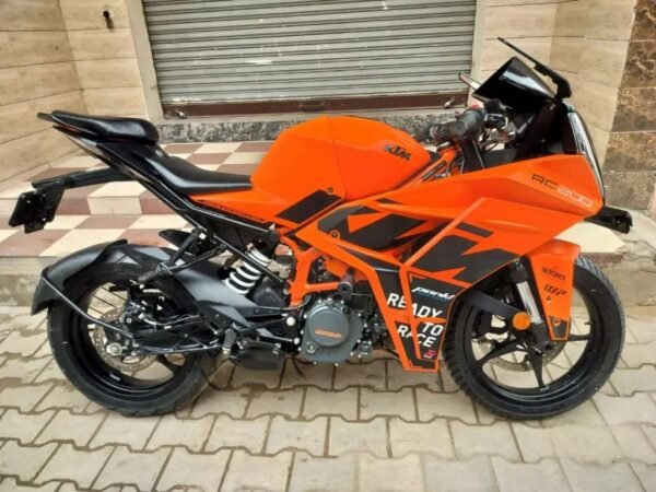 KTM RC 200 2023