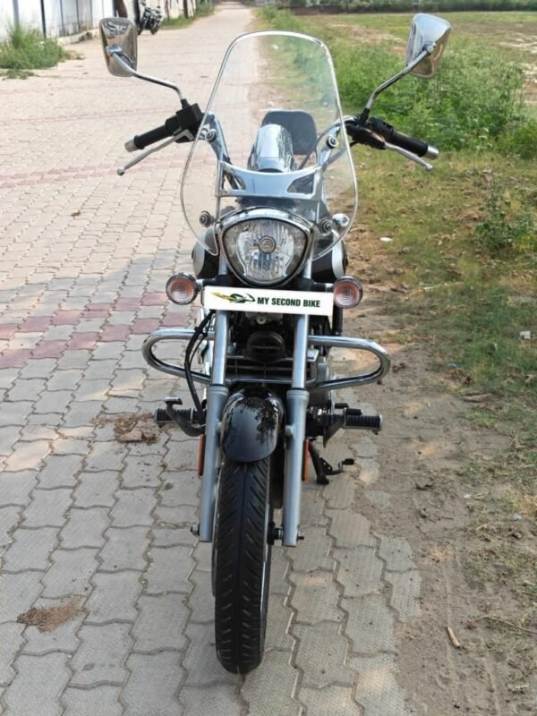 Bajaj Avenger Cruise 220 2023