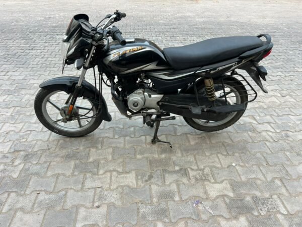 Bajaj Platina 2022