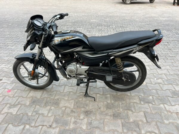 Bajaj Platina 2024