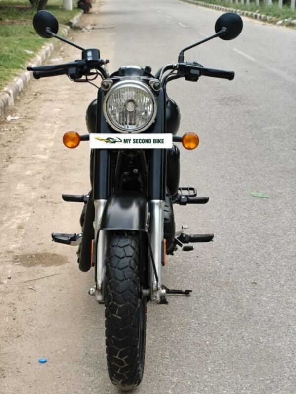 Royal Enfield Classic Stealth Black 2024