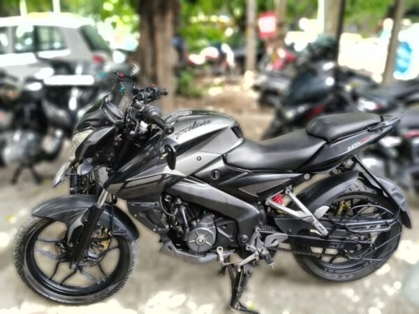 Bajaj Pulsar 2018