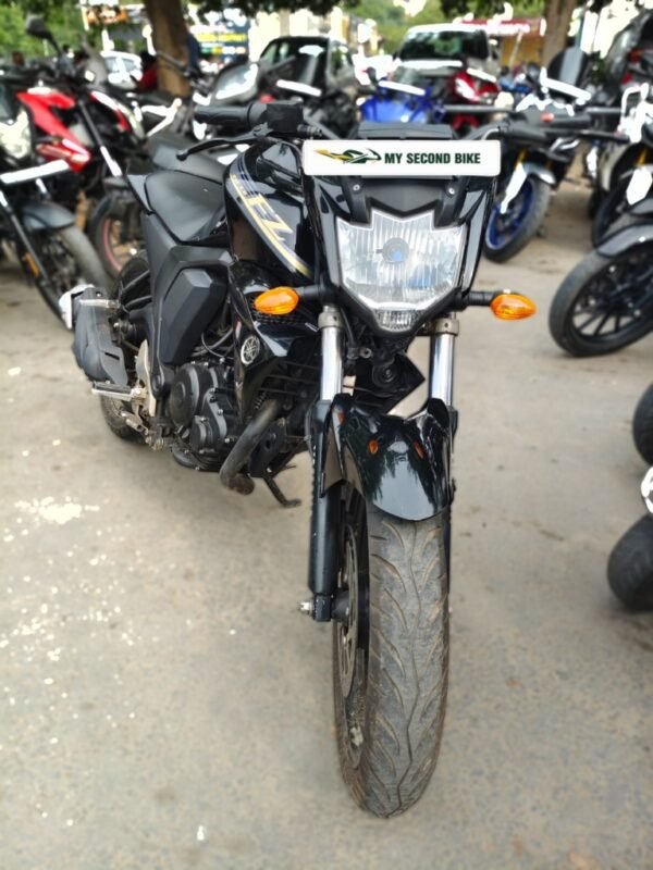 Yamaha FZ 2015