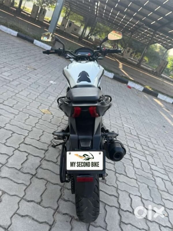 Bajaj Dominar 400 2017