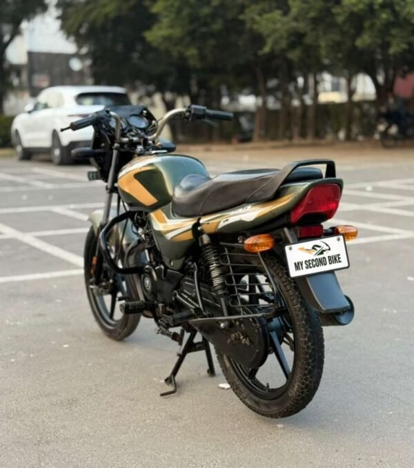 Bajaj CT 2020