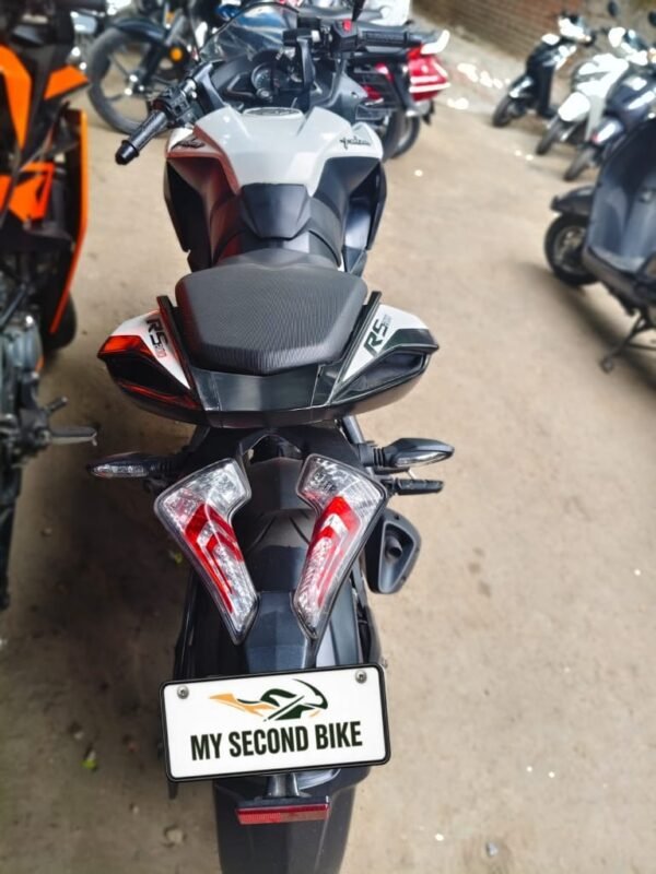 Bajaj Pulsar RS200 2024