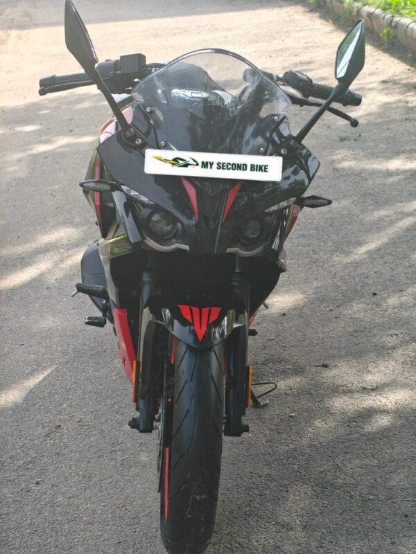 Bajaj Pulsar RS 200 2025