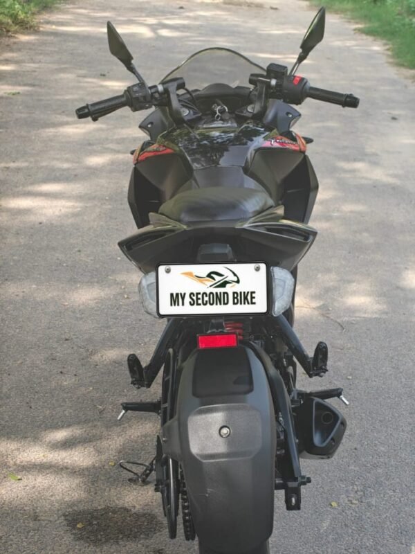 Bajaj Pulsar RS 200 2025