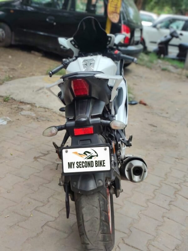 Yamaha R15 V4 2025