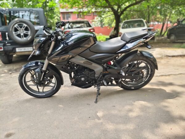 Bajaj Pulsar NS200 2023