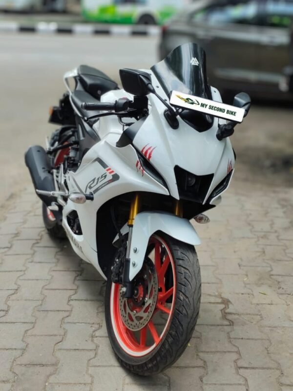 Yamaha R15 V4 2025
