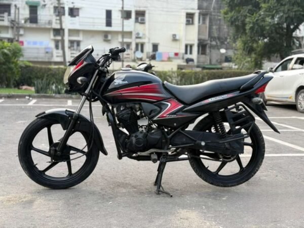 Honda Dream Yuga 2013