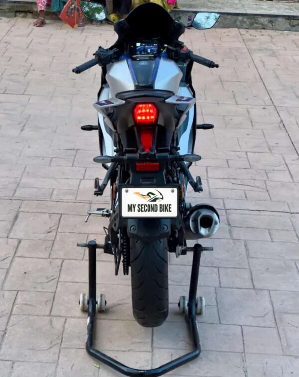 Yamaha R15 M V4 2025