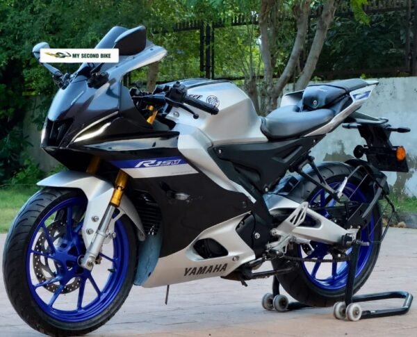 Yamaha R15 M V4 2025