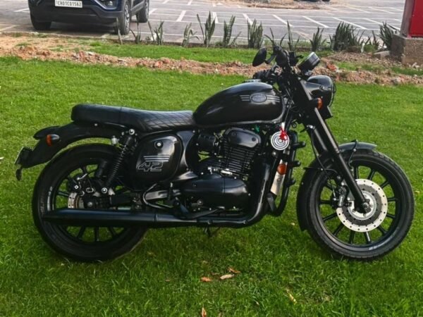 Jawa 42 2023