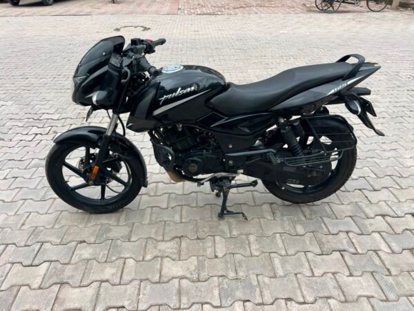 Bajaj Pulsar 2023