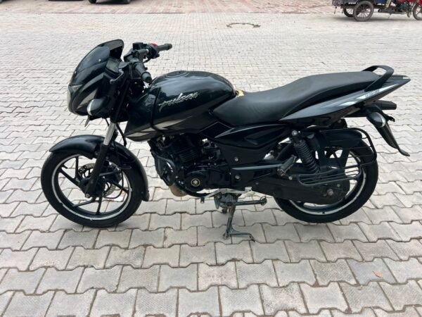 Bajaj Pulsar 2023