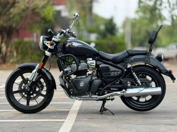 Royal Enfield Super Meteor 650 2023