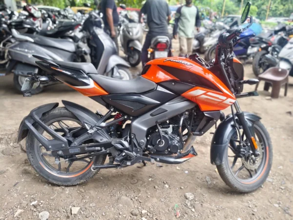 Bajaj NS 125 2023