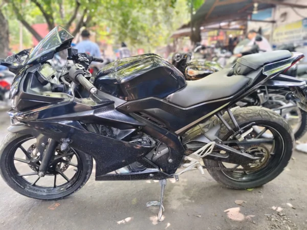 Yamaha R1 v3 2020