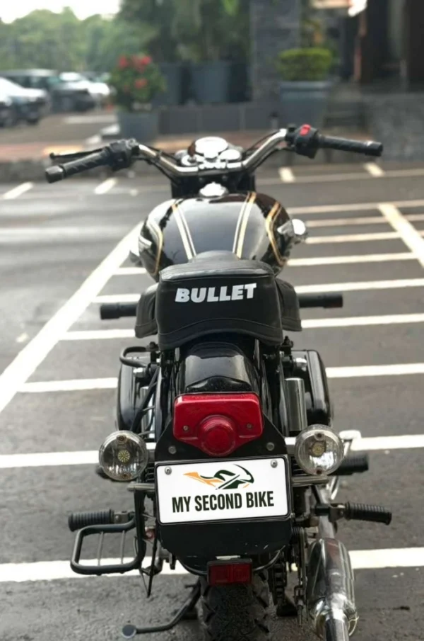 Royal Enfield Bullet 2016