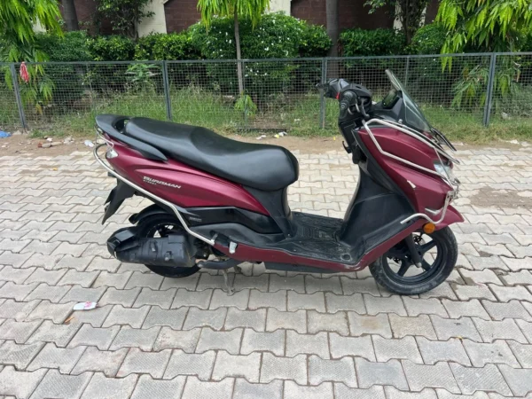 Suzuki Burgman Street 2021