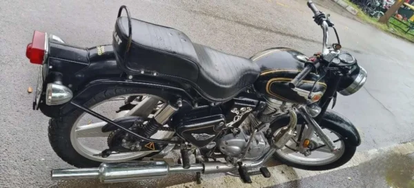 Royal Enfield Bullet 2022