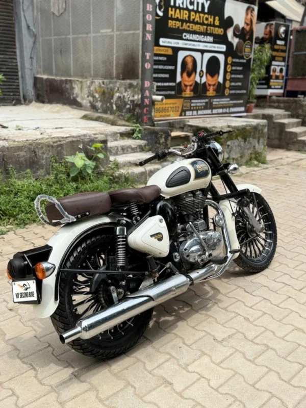 Royal Enfield Classic 2017