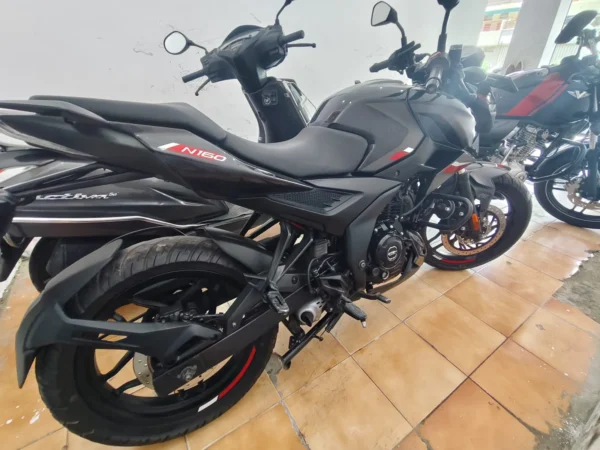 Bajaj Pulsar N160 2023