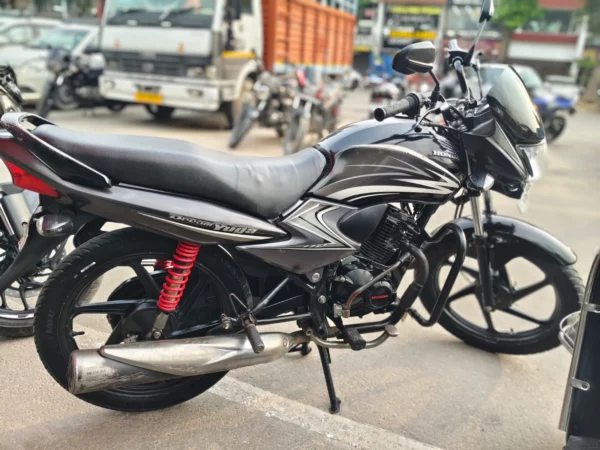 Honda Dream Yuga 2018