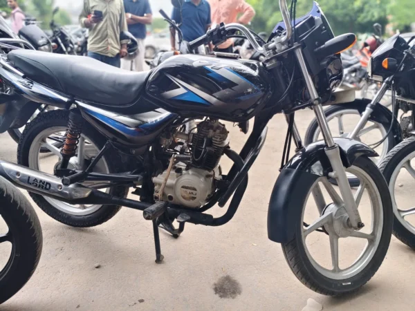 Bajaj CT 2018